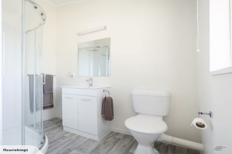 Photo of property in 46 Ferry Road, Arkles Bay, Whangaparaoa, 0932