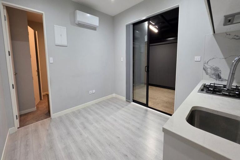 Photo of property in 5 Kate Duncan Drive, Swanson, Auckland, 0614