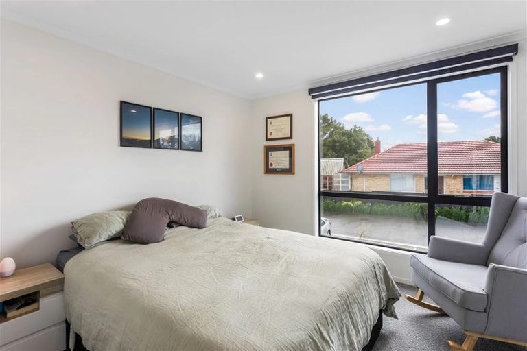 Photo of property in 18 Patariki Way, Beach Haven, Auckland, 0626