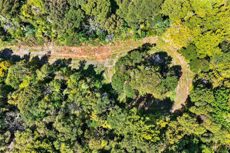 Photo of property in 495 Rahuikiri Road, Tomarata, Wellsford, 0972