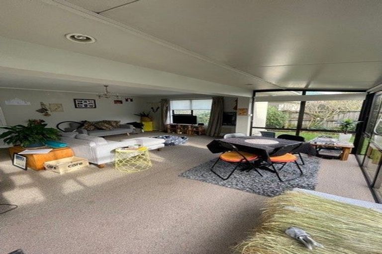 Photo of property in 2/99a Woodham Road, Linwood, Christchurch, 8062