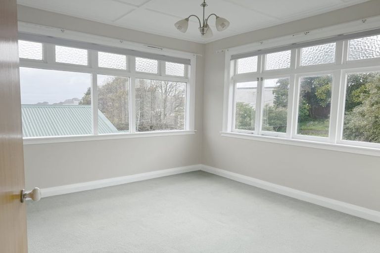 Photo of property in 335 Adelaide Road, Newtown, Wellington, 6021