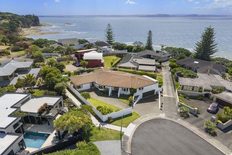 Photo of property in 4 Pacific Parade, Army Bay, Whangaparaoa, 0930