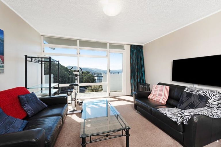 Photo of property in 2e/145 Ohiro Road, Brooklyn, Wellington, 6021