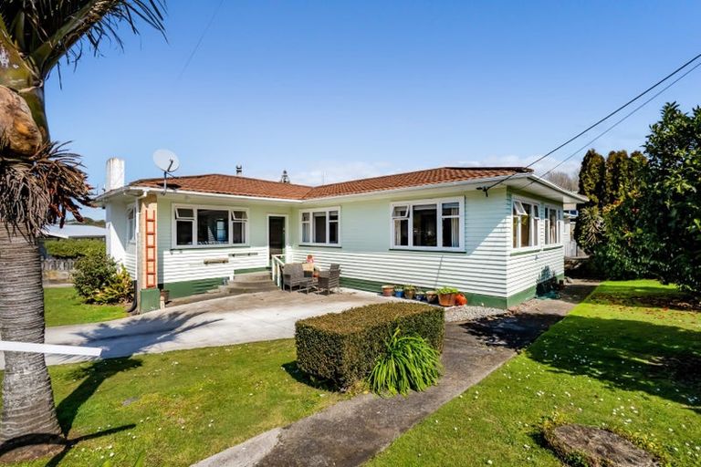 Photo of property in 99 Clawton Street, Westown, New Plymouth, 4310