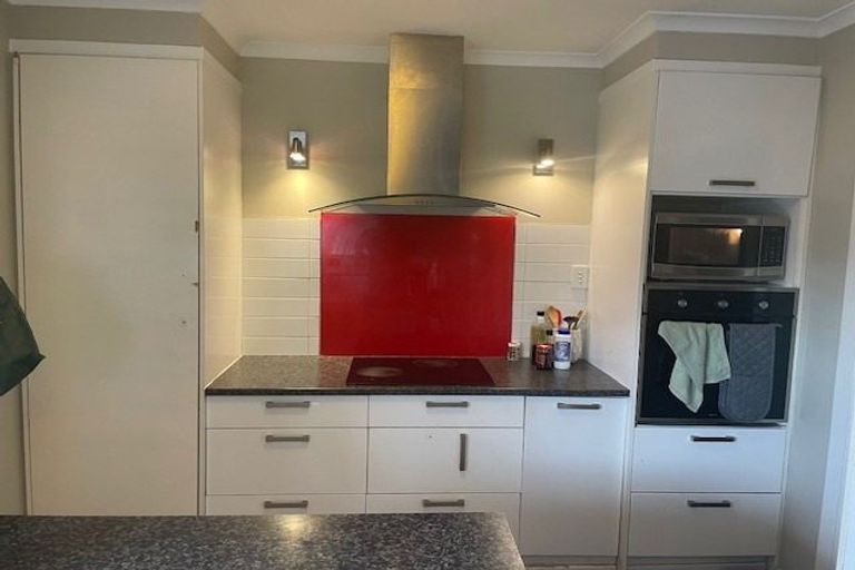 Photo of property in 14 Liverpool Street, Papakura, 2110