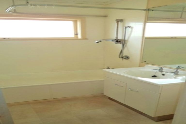 Photo of property in 37 Dagenham Street, Manurewa, Auckland, 2102