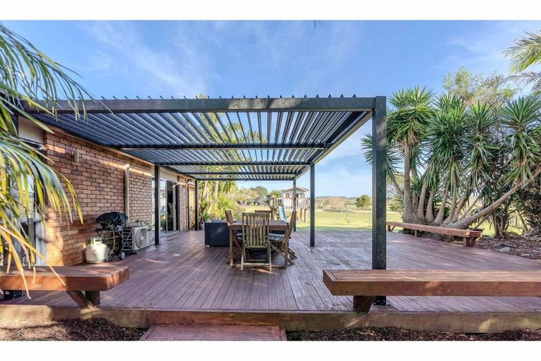 Photo of property in 530 Waimate North Road, Kerikeri, 0293