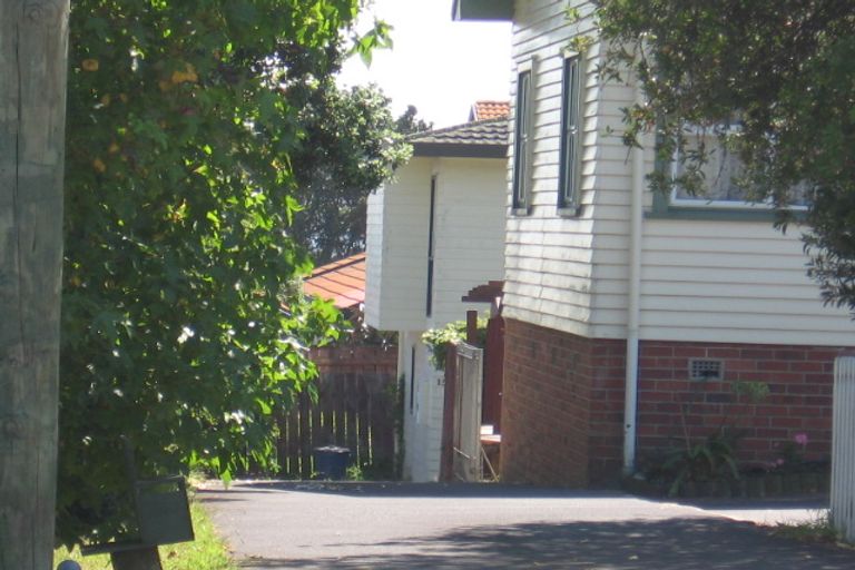 Photo of property in 2/159 Mokoia Road, Birkenhead, Auckland, 0626