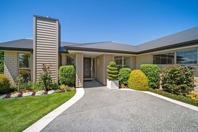 Photo of property in 48 Hagart-alexander Drive, Mosgiel, 9024