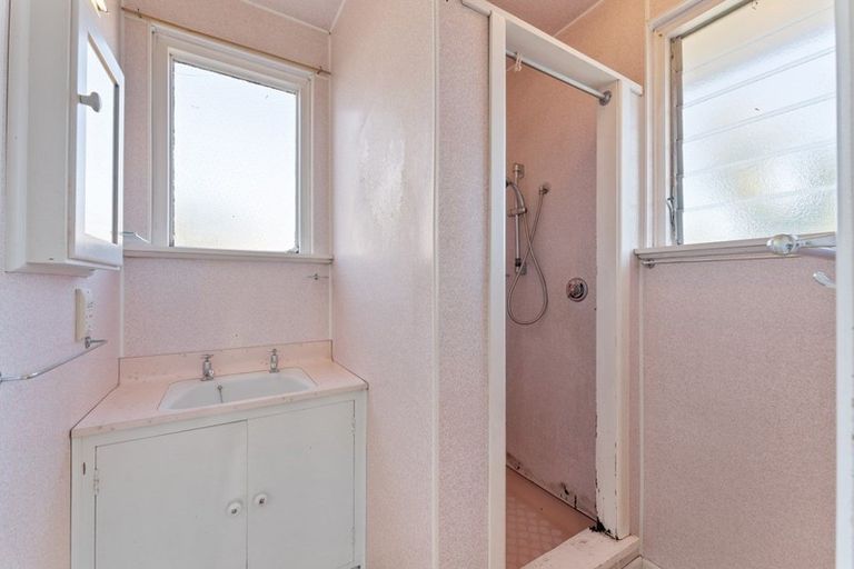 Photo of property in 97 Dunns Avenue, The Pines Beach, 7630