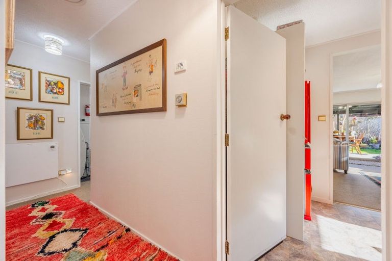 Photo of property in 14a Ruataniwha Street, Waipawa, 4210