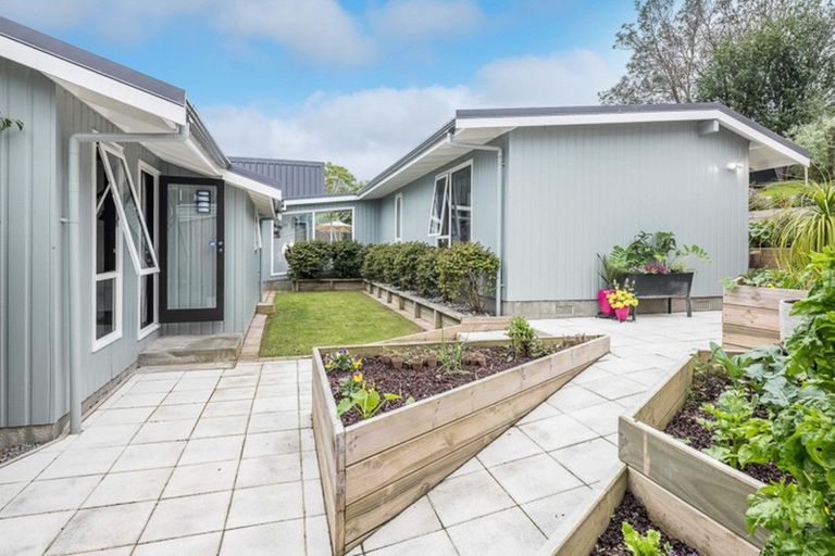 Photo of property in 8 Kea Street, Waikanae, 5036