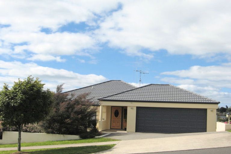 Photo of property in 16 Sterling Gate Drive, Bethlehem, Tauranga, 3110