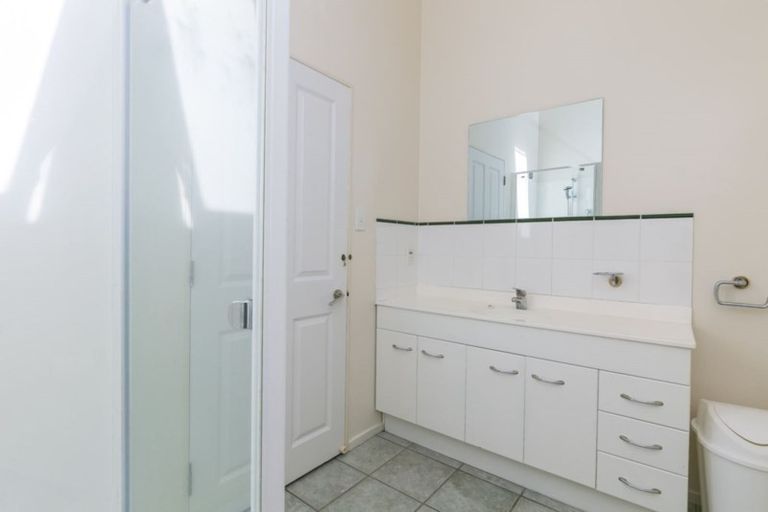 Photo of property in 125c The Parade, Island Bay, Wellington, 6023