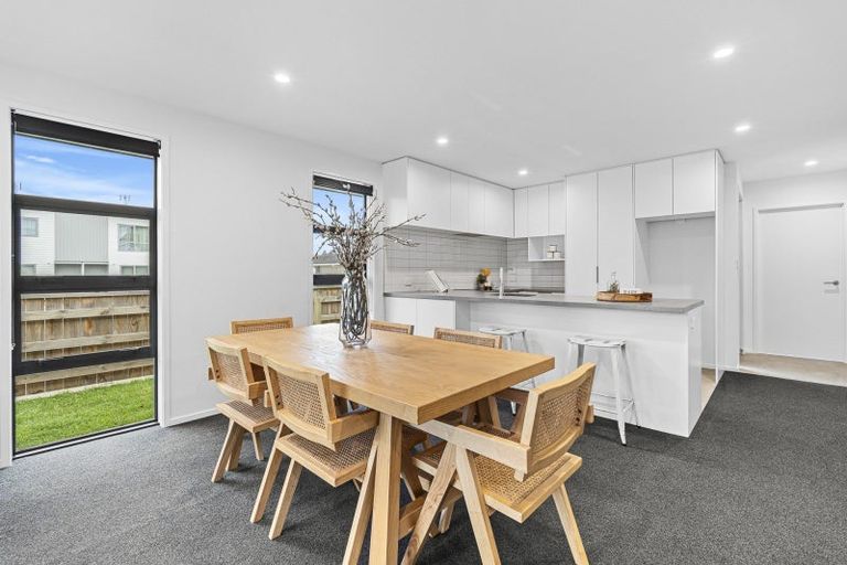 Photo of property in 5a Massey Street, Westown, New Plymouth, 4310