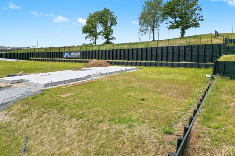 Photo of property in 27 Halo Green, Peacocke, 3206