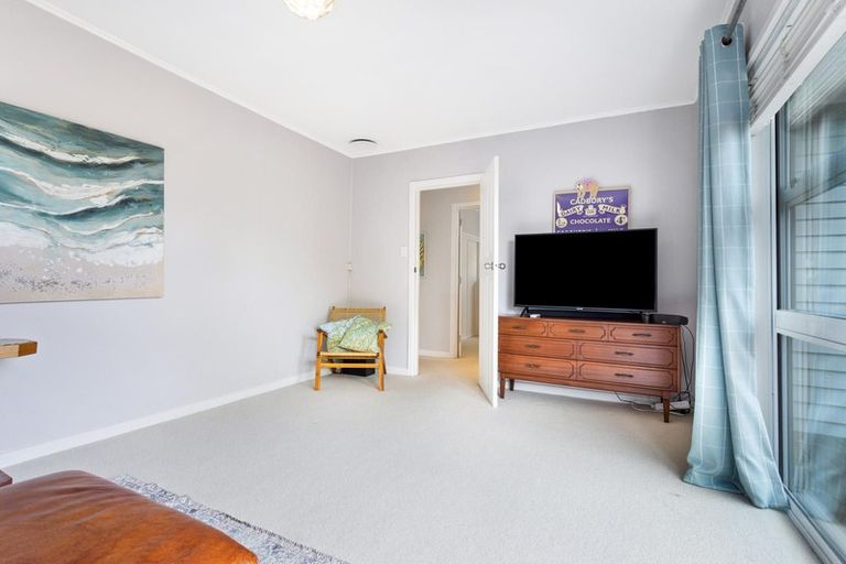 Photo of property in 699 Te Atatu Road, Te Atatu Peninsula, Auckland, 0610