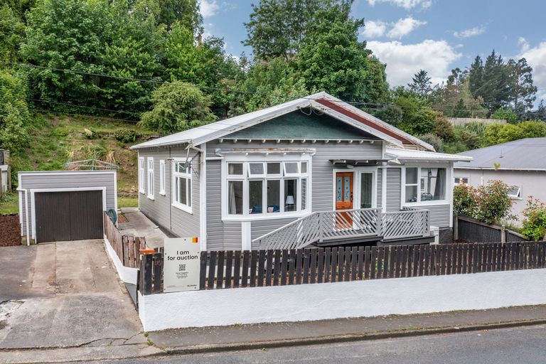 Photo of property in 95 Glen Road, The Glen, Dunedin, 9011