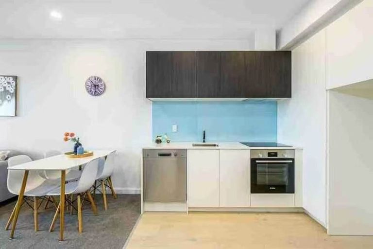 Photo of property in 102/19 Rawene Road, Birkenhead, Auckland, 0626