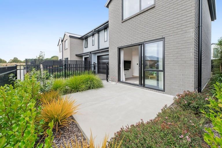 Photo of property in 12 Miromiro Street, Broomfield, Christchurch, 8042