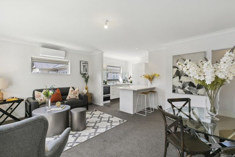 Photo of property in 84f1 Park Road, Miramar, Wellington, 6022