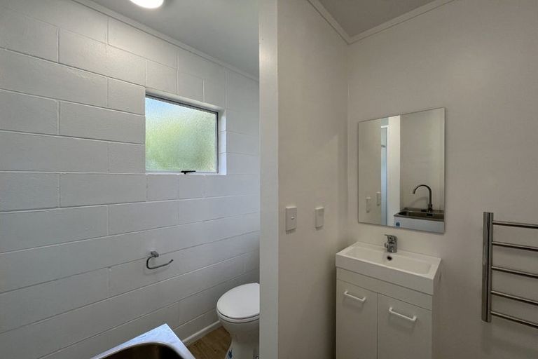 Photo of property in 89 Glenpark Avenue, Frankleigh Park, New Plymouth, 4310
