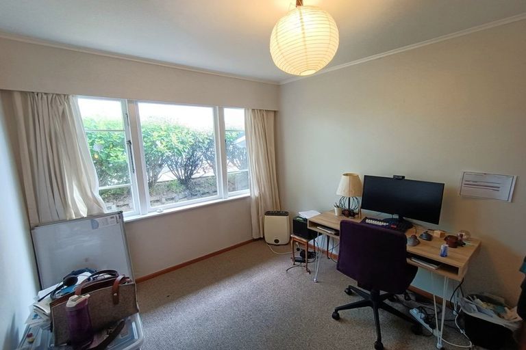 Photo of property in 15 Collier Avenue, Karori, Wellington, 6012