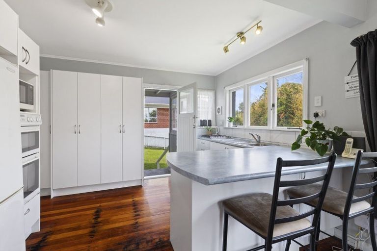 Photo of property in 41 Kitchener Road, Waiuku, 2123