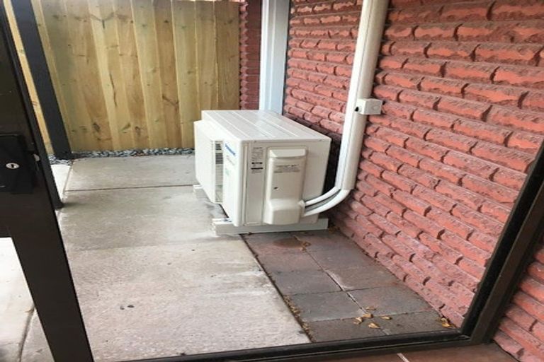 Photo of property in 2 Branksome Place, Parklands, Christchurch, 8083