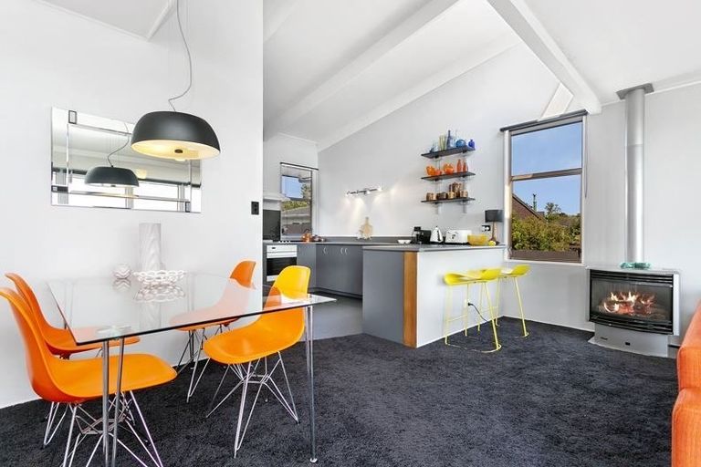 Photo of property in 232 Lake Terrace, Waipahihi, Taupo, 3330