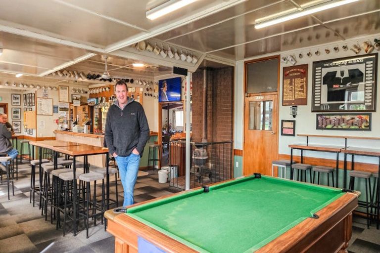Photo of property in Main Road, Tauweru, Masterton, 5889