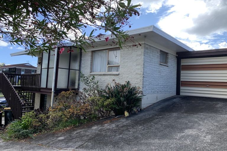 Photo of property in 1/164 Fisher Parade, Farm Cove, Auckland, 2012