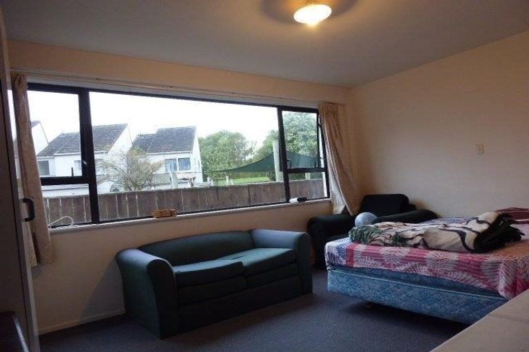 Photo of property in 2/94 Pharazyn Street, Melling, Lower Hutt, 5010