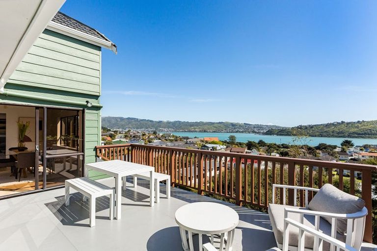 Photo of property in 19 Kinloch Place, Papakowhai, Porirua, 5024