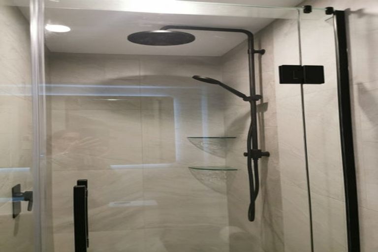 Photo of property in 1/43 Salisbury Road, Birkdale, Auckland, 0626