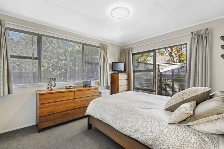 Photo of property in 1/20 Coroglen Avenue, Birkenhead, Auckland, 0626