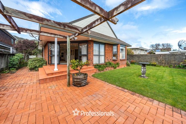 Photo of property in 212c Waiwhetu Road, Waterloo, Lower Hutt, 5011