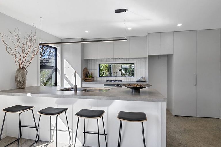 Photo of property in 276b Frankley Road, Ferndale, New Plymouth, 4310