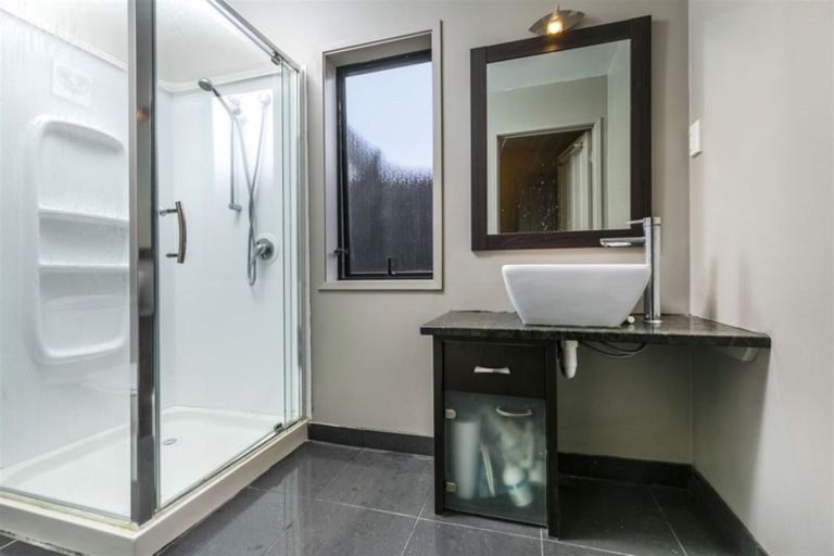 Photo of property in 45 Fleetwood Drive, Henderson, Auckland, 0612