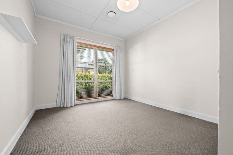 Photo of property in 15 Fairfield Road, Fairfield, Hamilton, 3214