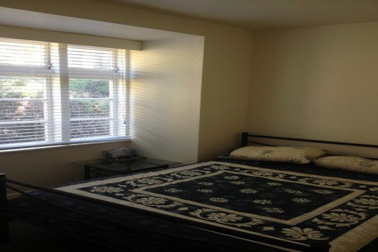 Photo of property in 99 Karepa Street, Brooklyn, Wellington, 6021