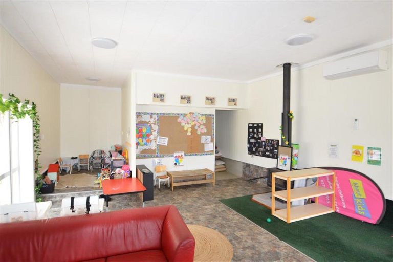 Photo of property in 208 Cambridge Street, Levin, 5510