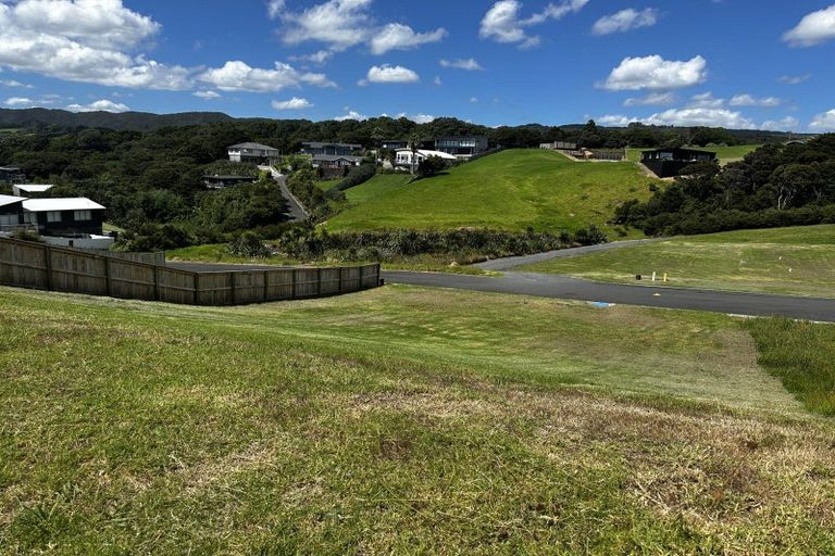 Photo of property in 9 Milky Way, Langs Beach, 0582