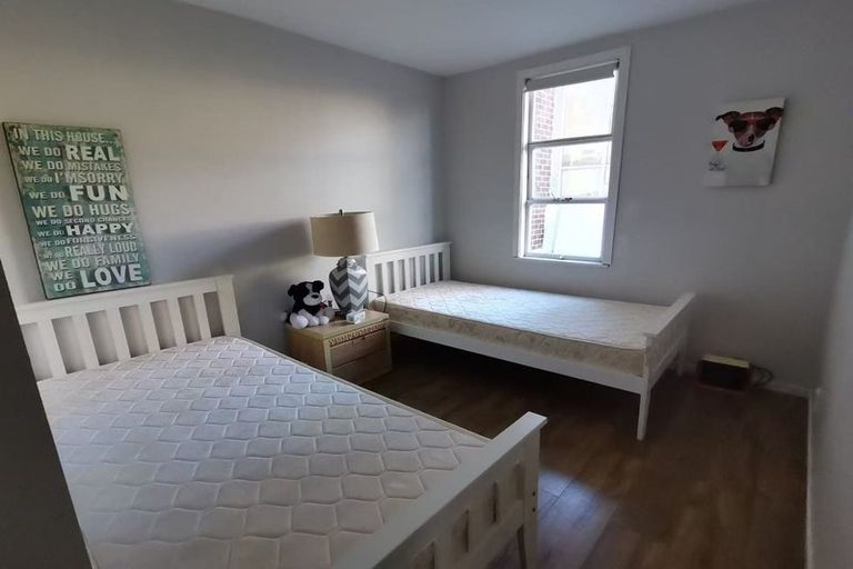 Photo of property in 2/4 Sydney Street, Hauraki, Auckland, 0622