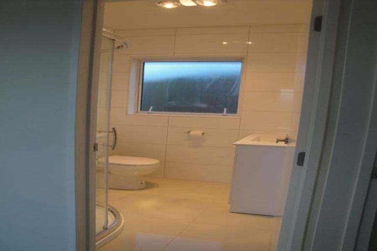 Photo of property in 29 Trinidad Road, Sunnynook, Auckland, 0620