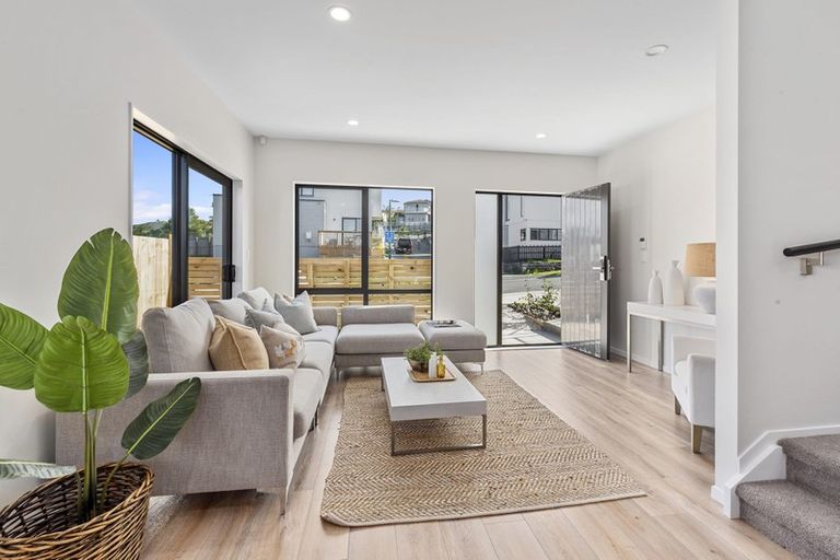 Photo of property in 20 Waka Street, Albany Heights, Auckland, 0632