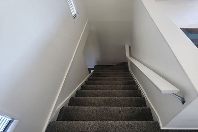 Photo of property in 11 Chester Street, Taradale, Napier, 4112