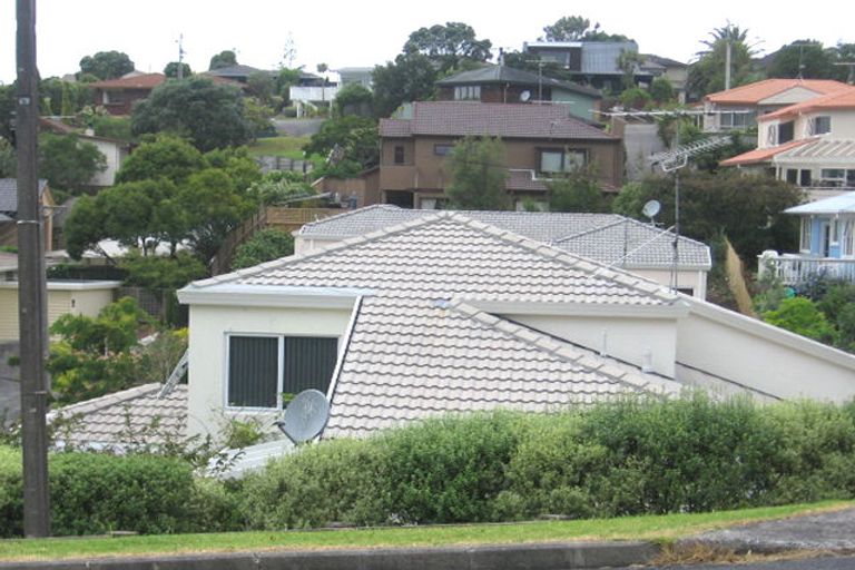 Photo of property in 3/14 Rossmore Terrace, Murrays Bay, Auckland, 0630