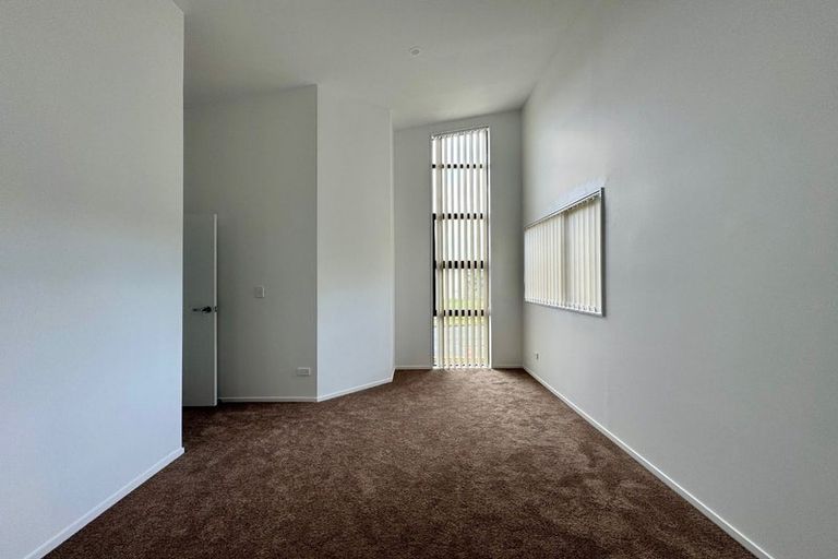 Photo of property in 86 Priestley Drive, Bucklands Beach, Auckland, 2014